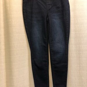 Talbots pull on size 4P denim leggings.